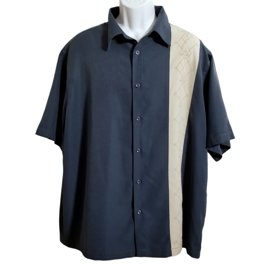 Cafe Luna Button Down Short Sleeve Casual Shirt